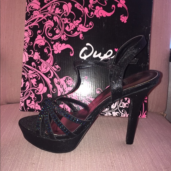 Qupid Shoes - Black sparkly high heels by Qupid size 9